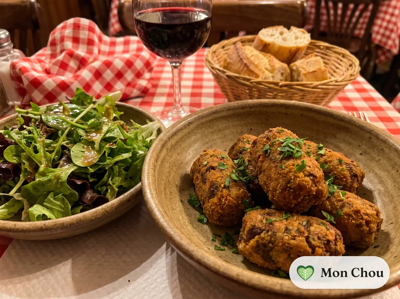 Croquettes de bœuf et salade verte